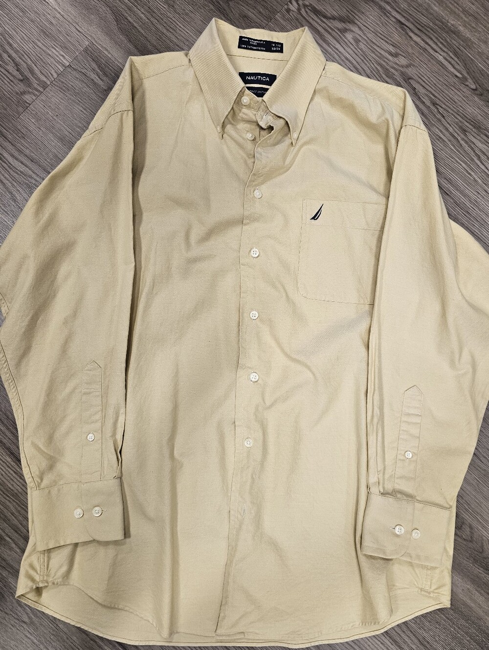 Vintage Nautica Men’s Classic Button-Down Shirt — Light Beige